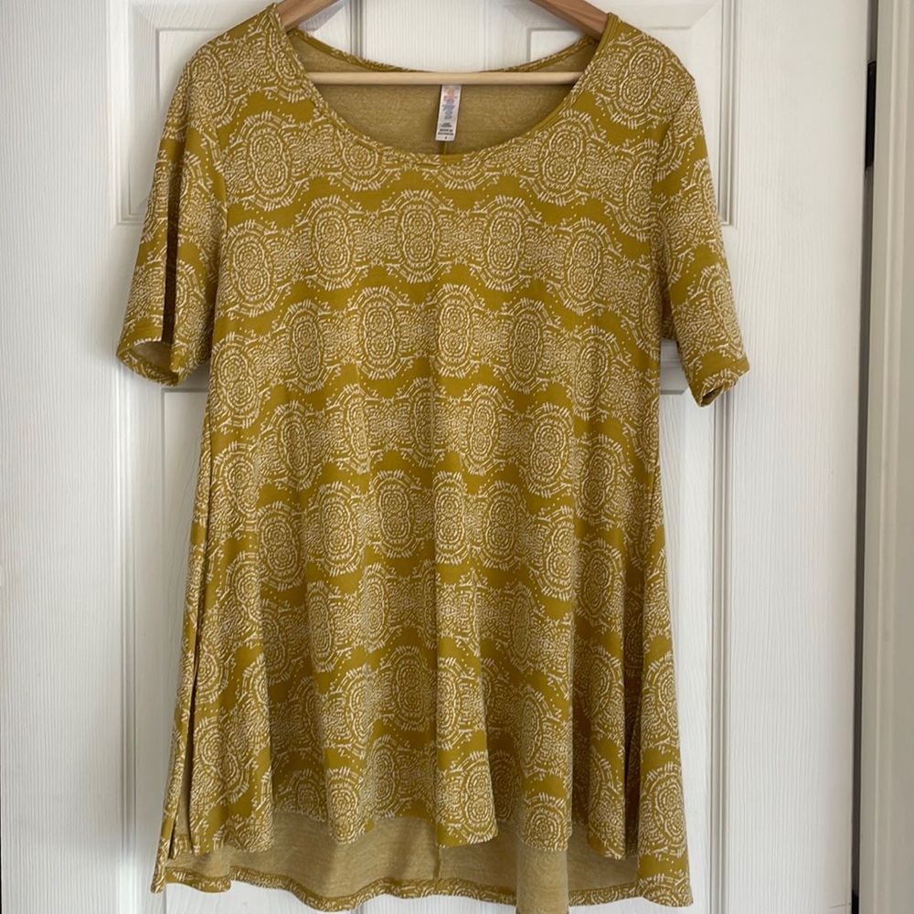 LuLaRoe Perfect T